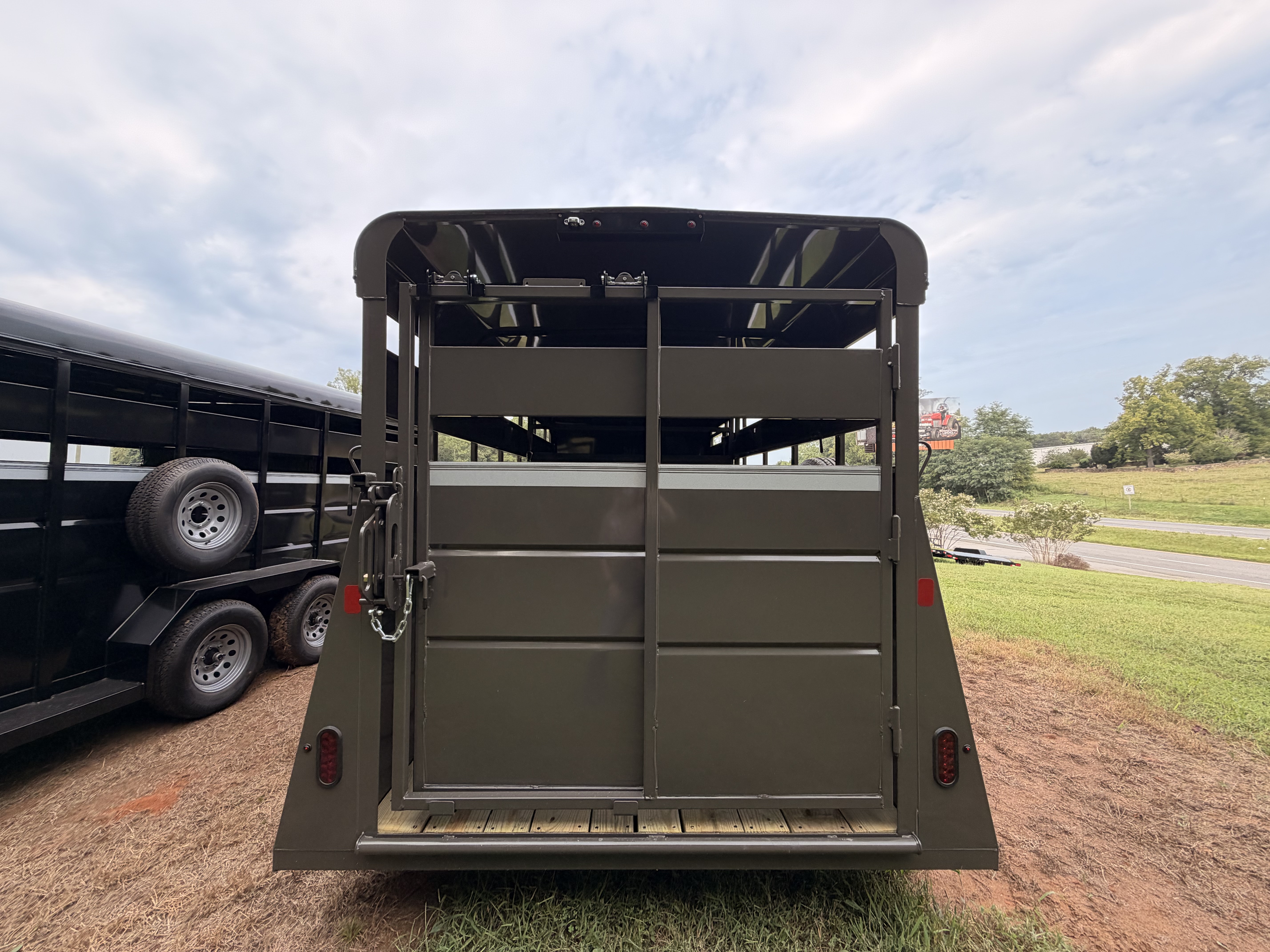 2027 Valley Trailers 6 x 16 Straight Load Stock Horse-Stock Trailer