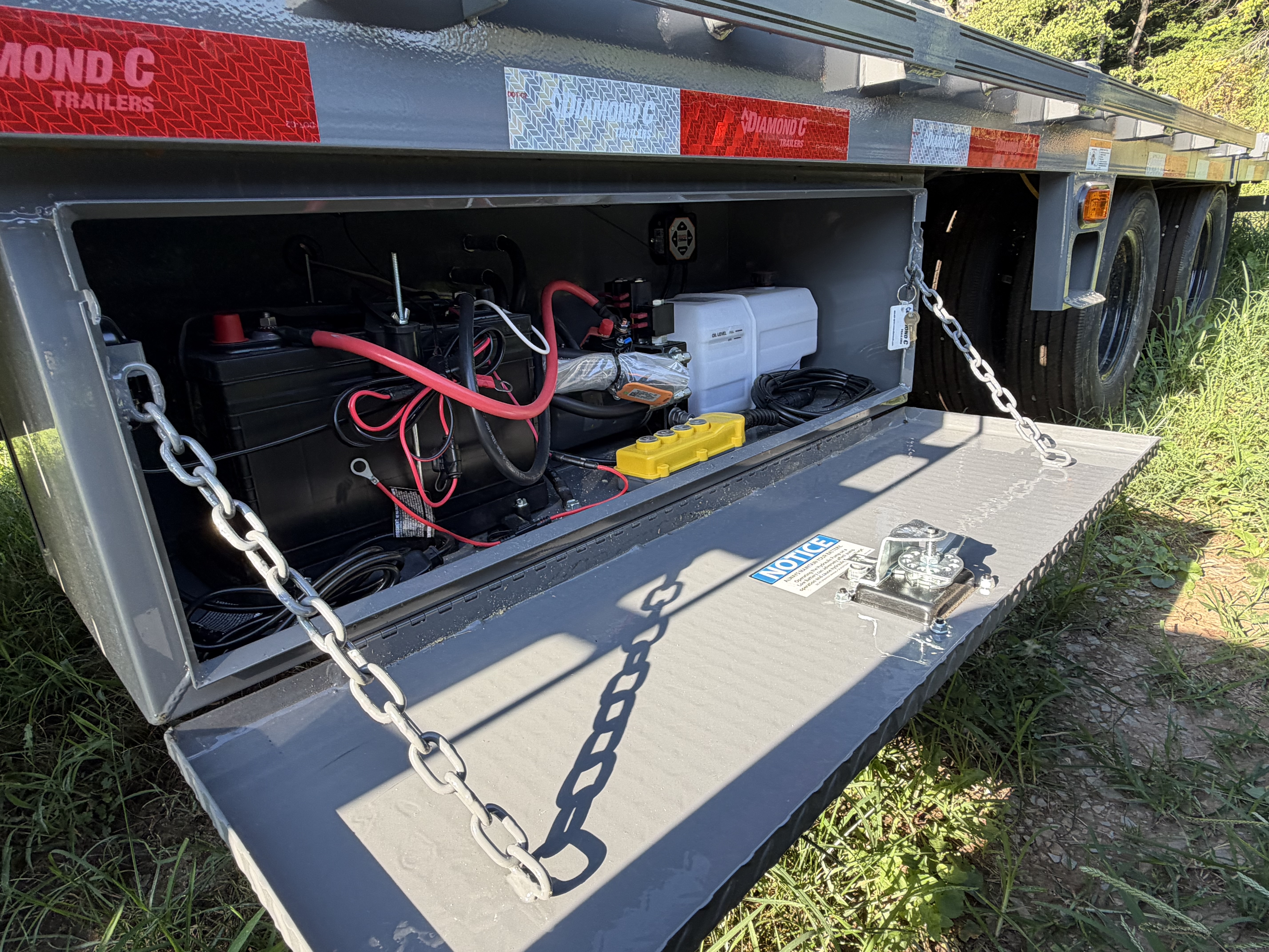 2026 Diamond C FMAX210 Equipment Trailer