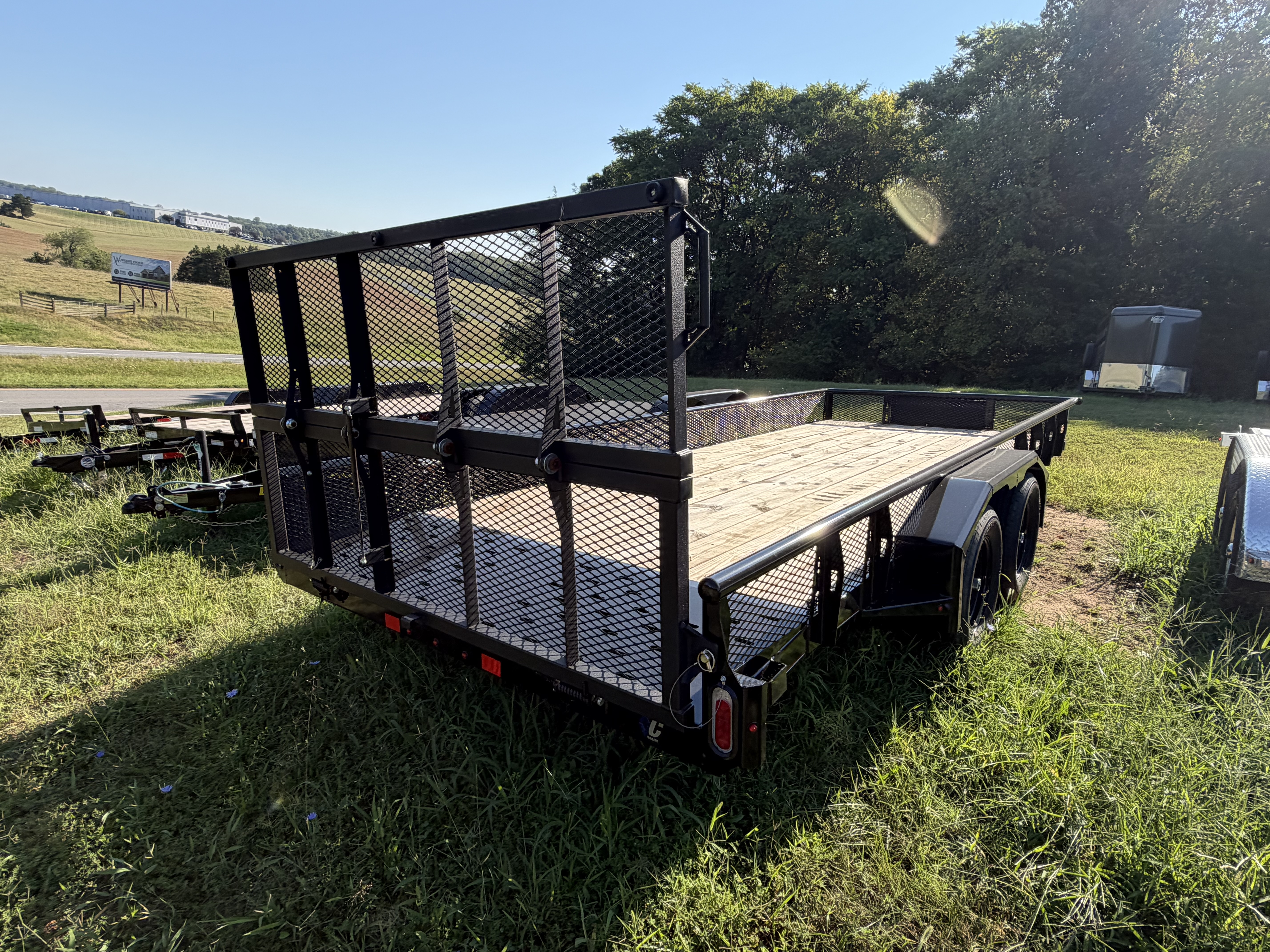 2026 Diamond C GTU235M Landscape-Utility Trailers