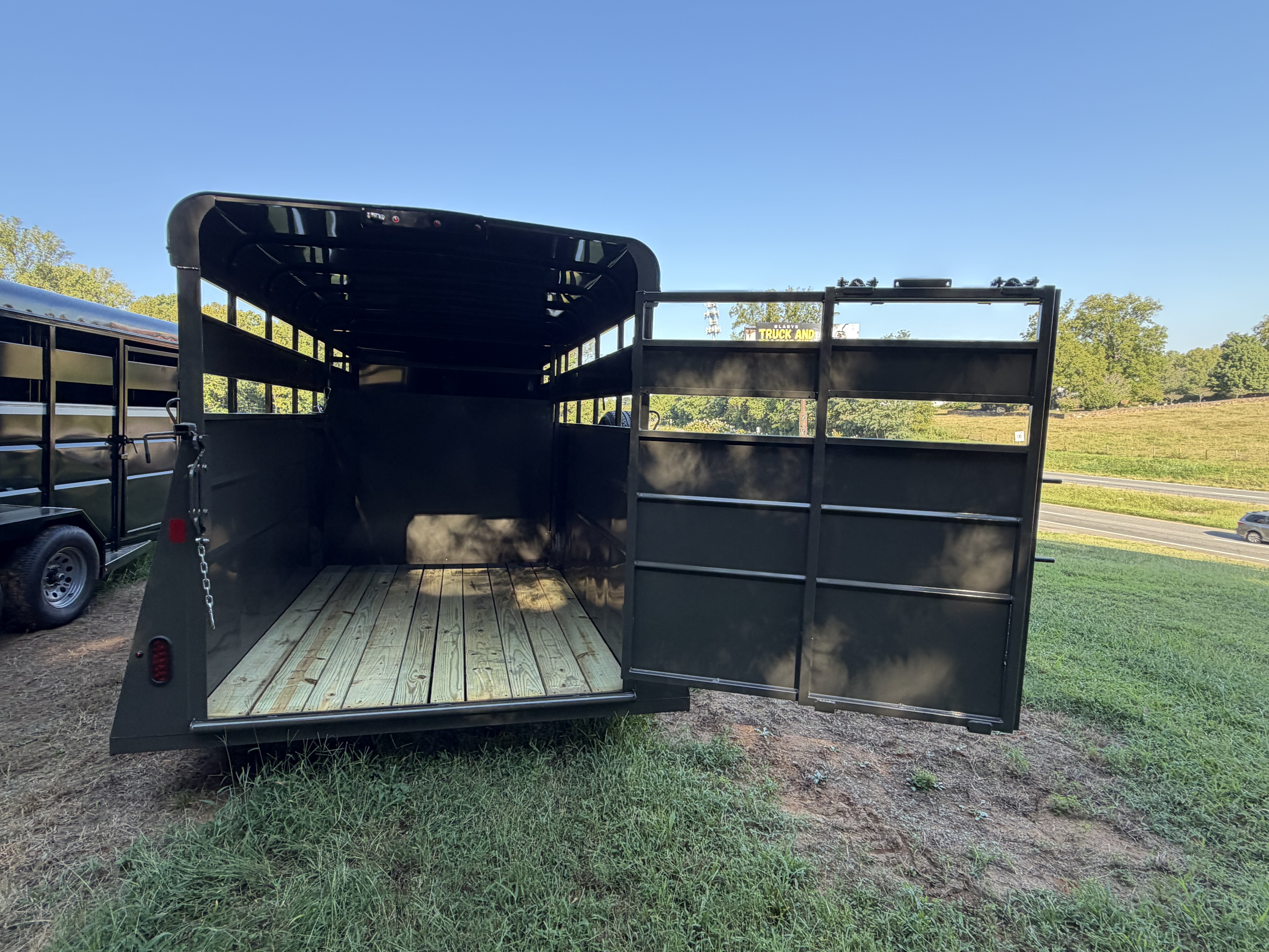 2027 Valley Trailers 6 x 16 Straight Load Stock Horse-Stock Trailer