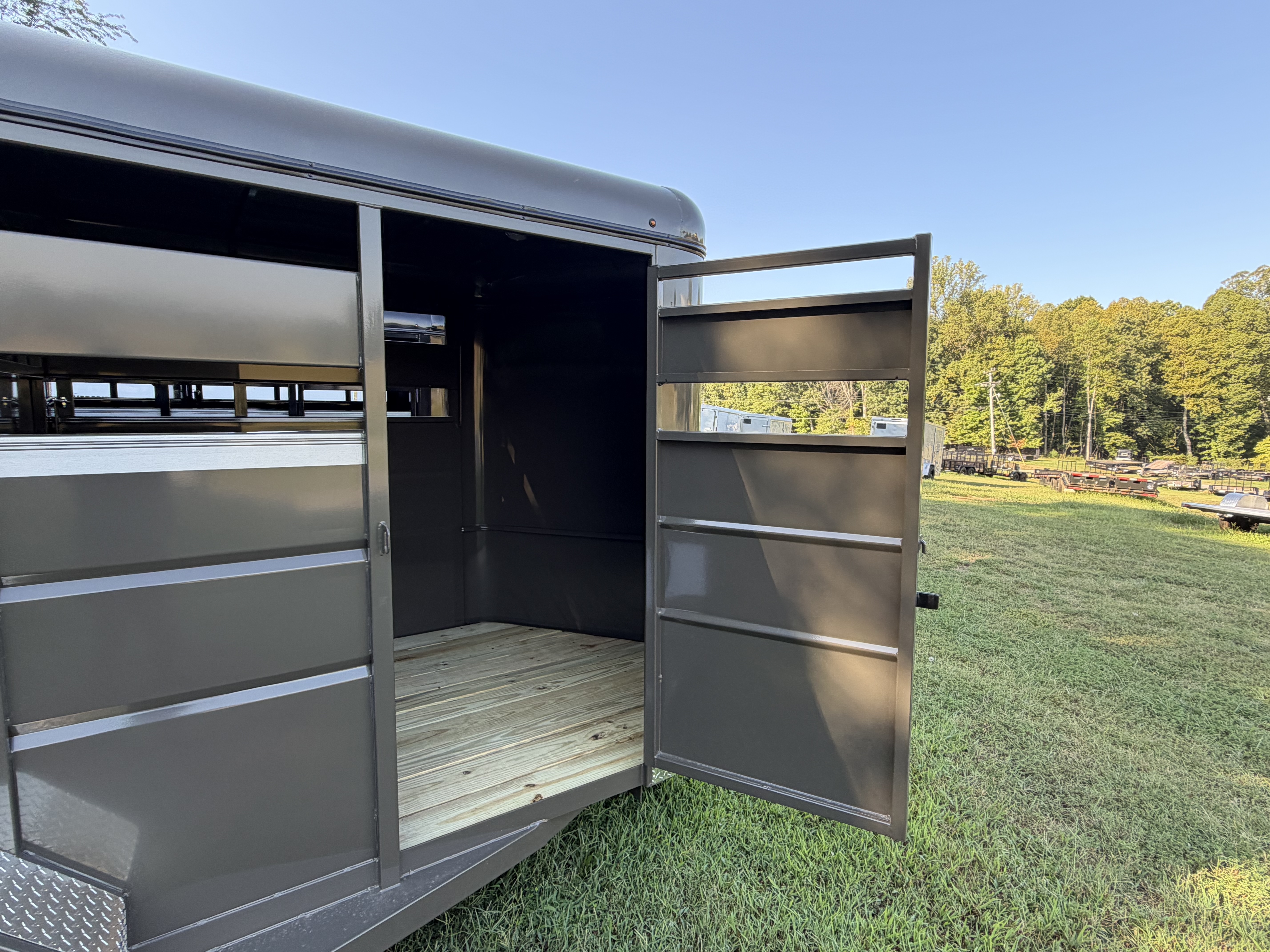 2027 Valley Trailers 6 x 16 Straight Load Stock Horse-Stock Trailer