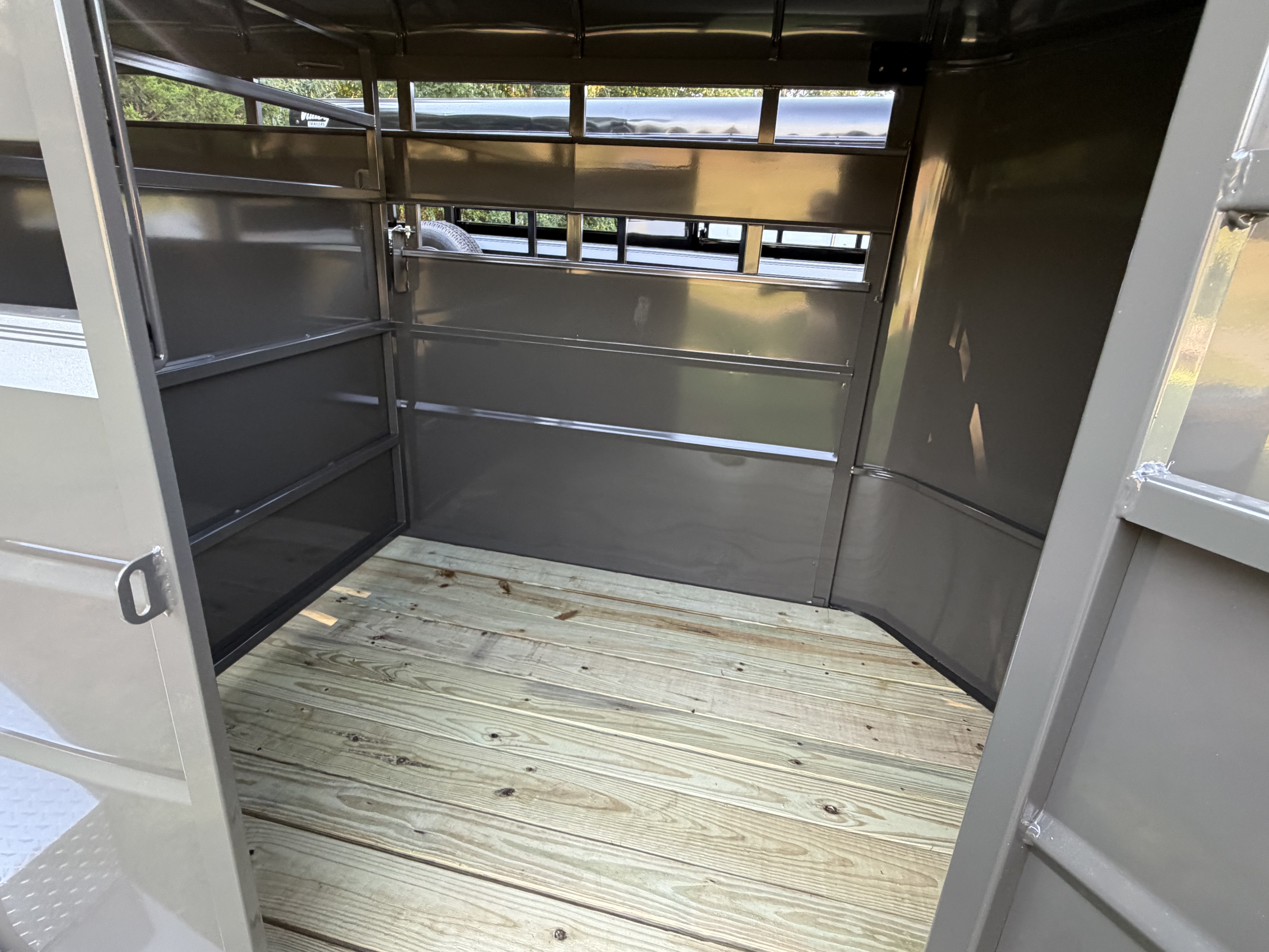 2027 Valley Trailers 6 x 16 Straight Load Stock Horse-Stock Trailer